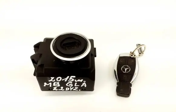 Mercedes-Benz GLA W156 Ignition lock A2469055701