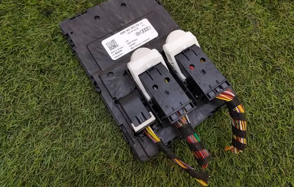 Audi S5 F5 Comfort/convenience module 8W0907063CG 8W0907063BG F005V01927
