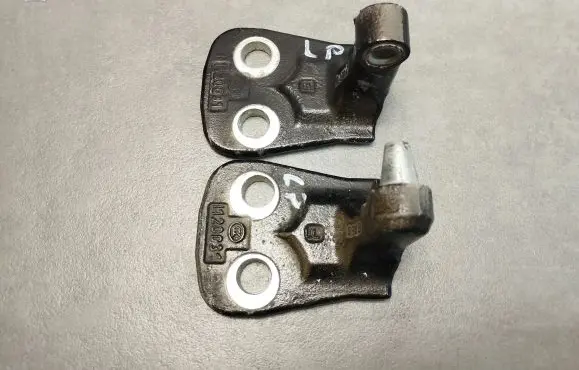 Front door hinge set