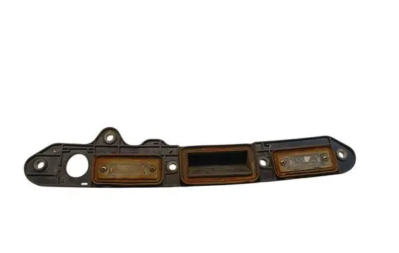 Volkswagen PASSAT B6 Tailgate opening switch 
