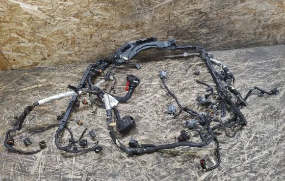 Jaguar XJL Engine installation wiring loom 8W8312B637AE