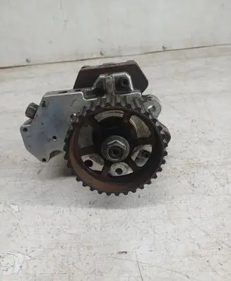 Renault Scenic II - Grand scenic II Fuel injection high pressure pump 8200108225