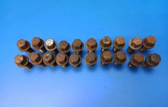 Mercedes-Benz E W211 Nuts/bolts M14X15X50