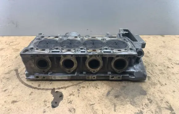 BMW 3 E90 E91 Engine head 11127810463 7810463