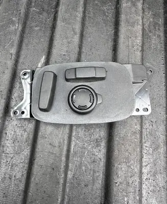 Land Rover Discovery 5 Seat control switch PGJ3214B566EC