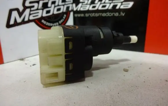 Volkswagen PASSAT B5.5 Brake pedal sensor switch 1K2945511