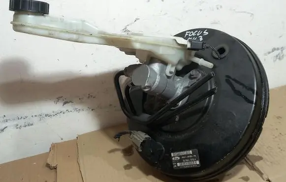 Ford Focus Brake booster BV612B195TB