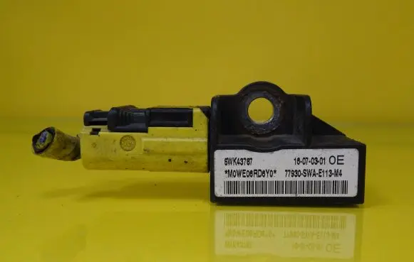 Honda CR-V Airbag deployment crash/impact sensor 77930SWAE113M4