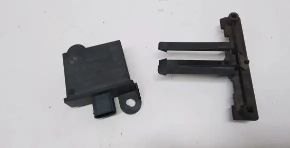 BMW 7 F01 F02 F03 F04 Tire pressure control unit 6781846