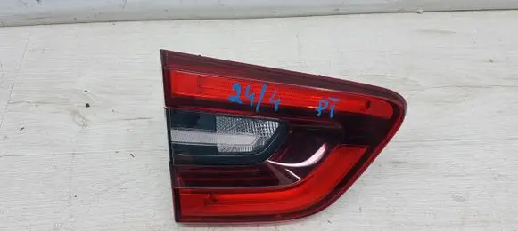 Tailgate rear/tail lights