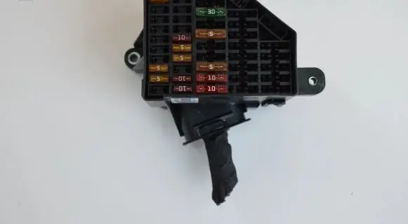 Volkswagen PASSAT B6 Fuse box set