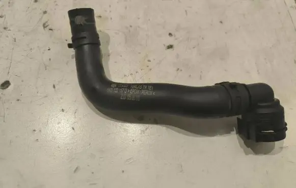 Audi A3 S3 8P Engine coolant pipe/hose 1K0122157