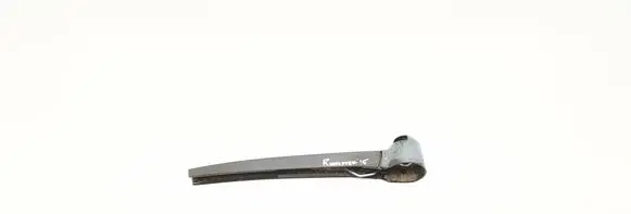 Rear wiper blade arm