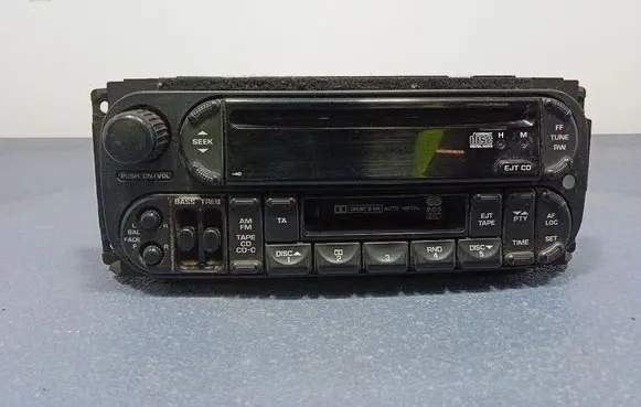 Chrysler Grand Voyager V Radio/CD/DVD/GPS head unit P05091601AE