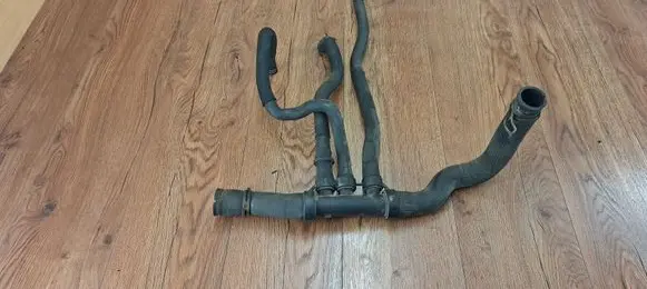 Renault Espace IV Engine coolant pipe/hose 8200520777
