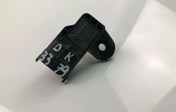 Volvo V60 Mass air flow meter 31405341