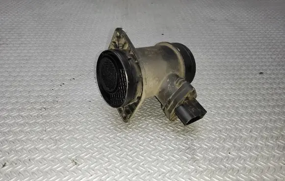 Volkswagen PASSAT B5.5 Mass air flow meter 0281002463 038906461