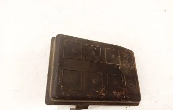 Opel Zafira A Fuse box cover 09132702