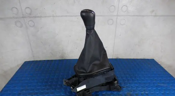 Ford Fiesta Gear shifter/selector CARTC1BR7C453AAD C1BR7C453AAD