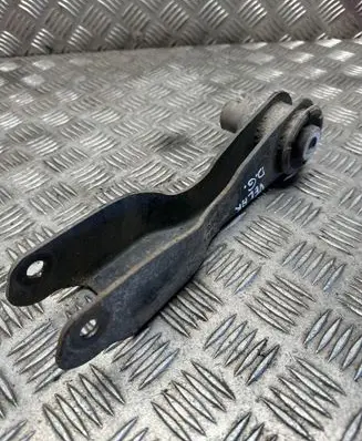Land Rover Range Rover Velar Rear control arm J8A25K926AA