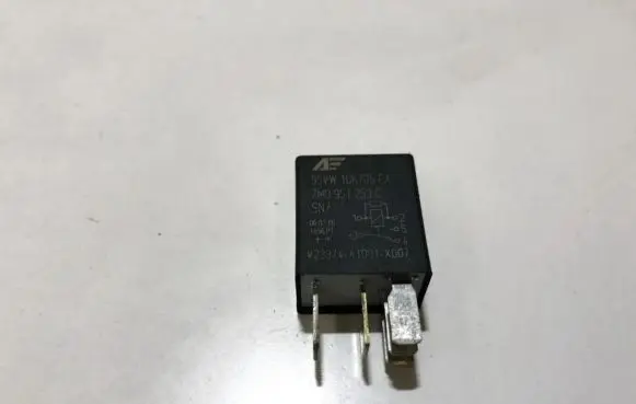 Audi A5 8T 8F Other relay 7m0951253c 95vw10k705ea