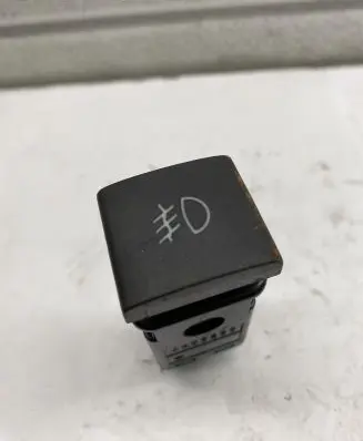 Fog light switch