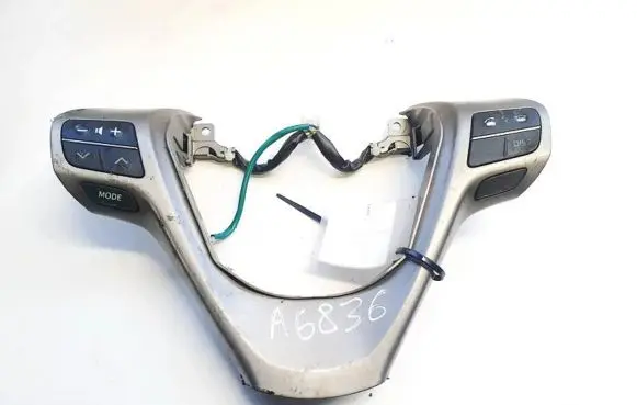 Toyota Avensis T270 Steering wheel buttons/switches 4510005710 45100-05710