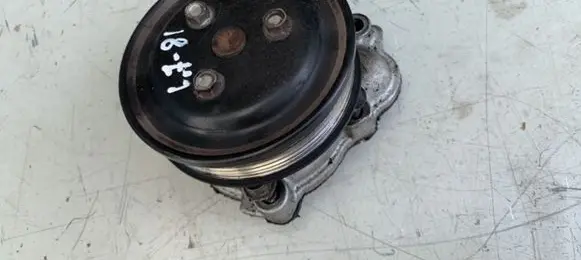 Opel Zafira B Water pump