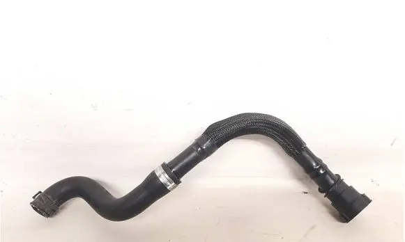 Mercedes-Benz SL R231 Engine coolant pipe/hose 