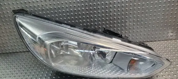 Ford Focus Headlight/headlamp 