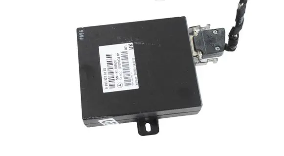 Mercedes-Benz SL R230 Phone control unit/module A2038200385