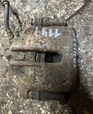 Renault Scenic I Front brake caliper