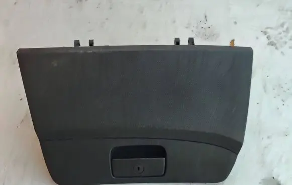 Hyundai ix35 Glove box 