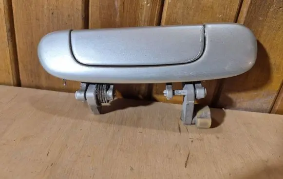 Mazda 323 Front door exterior handle PBTGF30 VWR2