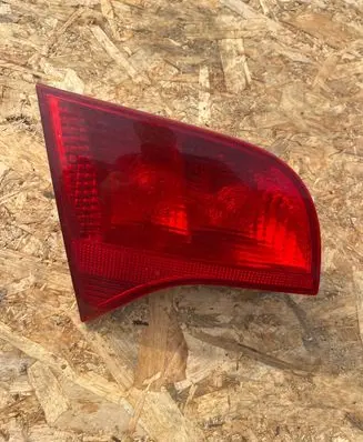 Audi A4 S4 B7 8E 8H Tailgate rear/tail lights 8E9945093 484501 ULO749001