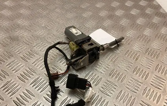 BMW X5 F15 Steering column adjust motor 0390203691 734393