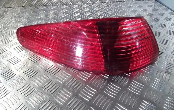 Peugeot 607 Rear/tail lights 2543G