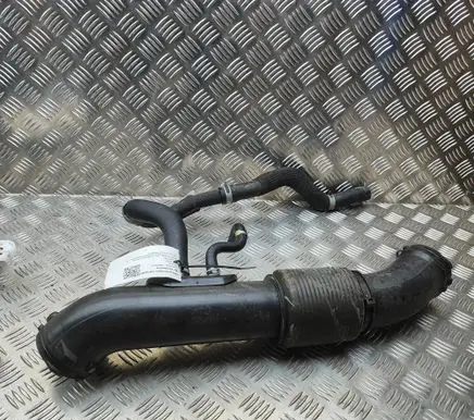 KIA Sportage Air intake duct part 28130P0400