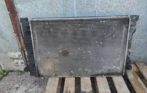 Audi A4 S4 B7 8E 8H Coolant radiator