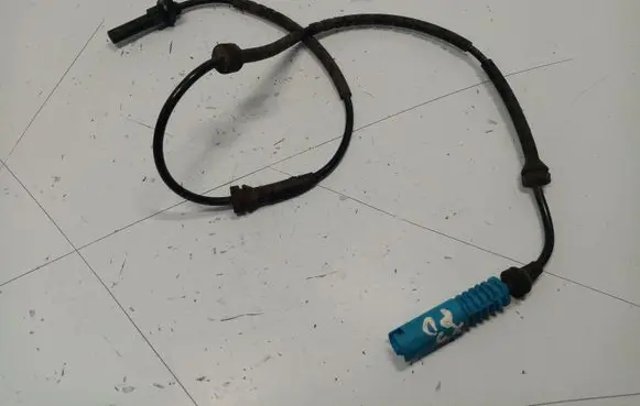 BMW X3 E83 ABS brake wheel speed sensor 34523405906 34523420330