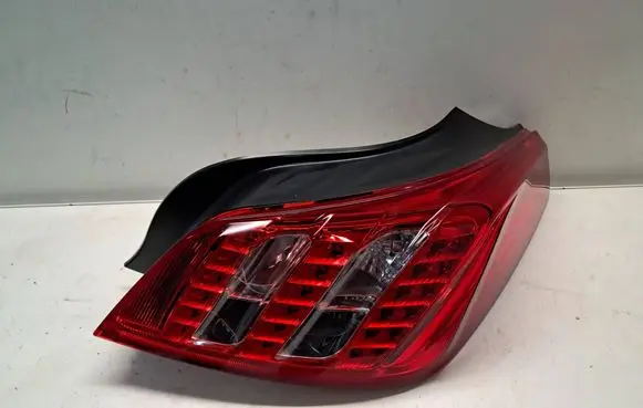 Rear/tail lights