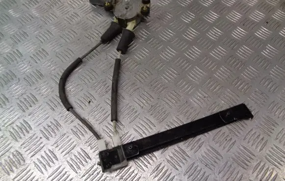 Alfa Romeo 147 Rear door window regulator with motor 467397950
