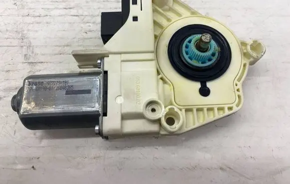 Audi Q7 4L Front door window regulator with motor 4L0959801B