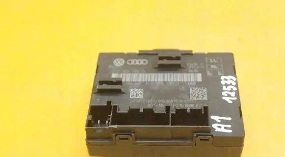 Audi A1 Door control unit/module 8X0959795D