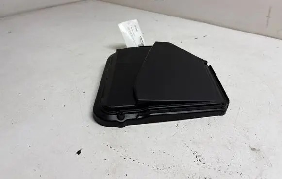 BMW 5 F10 F11 Fuse box cover 7555151