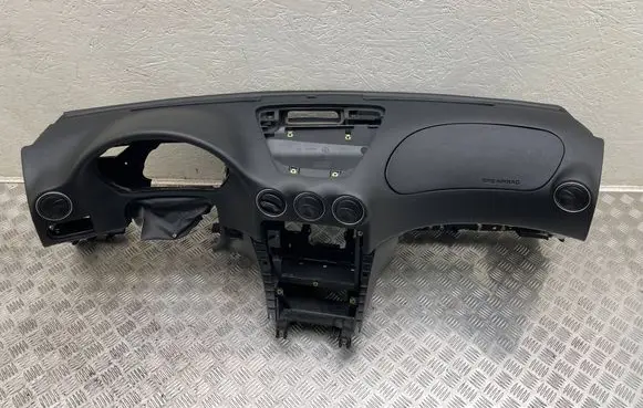 Alfa Romeo 166 Dashboard 660010600