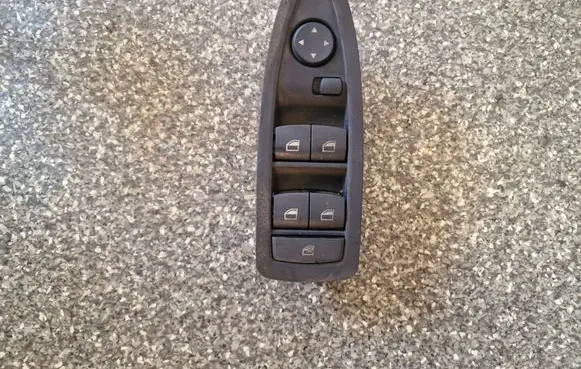 BMW 4 F36 Gran coupe Electric window control switch