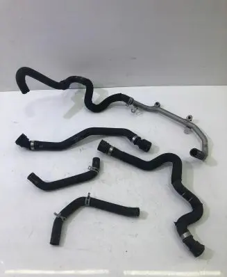 Mercedes-Benz B W247 Engine coolant pipe/hose