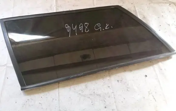 Volkswagen PASSAT B3 Rear side window as2