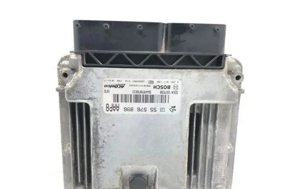 Opel Astra J Engine control unit/module ECU 55576896